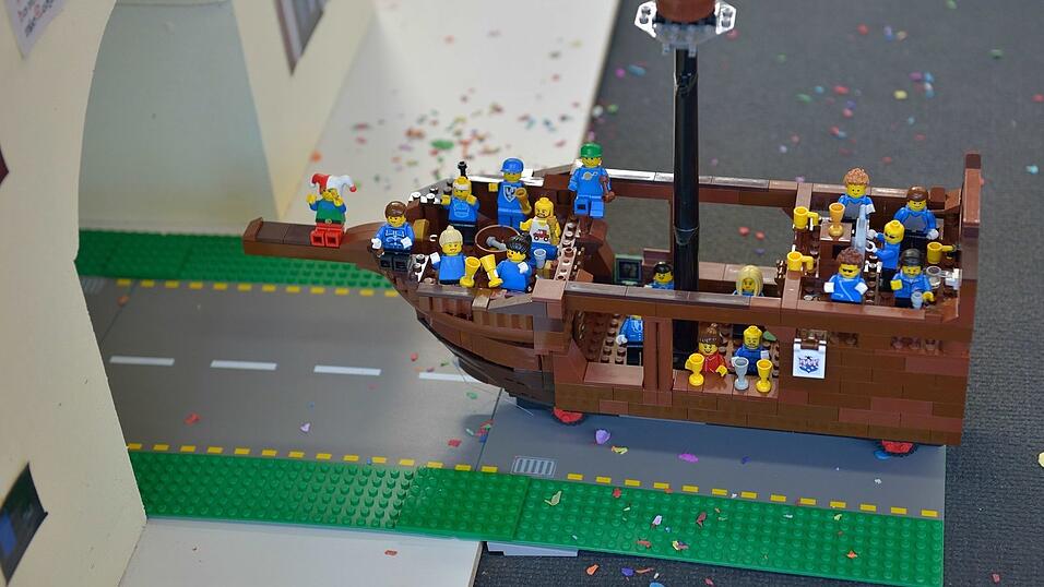 Im Präsidiumswagen fahren Pfarrer, Bürgermeister, Landrat und Stadtrat üblicherweise mit. Who is who? Im Präsidiumswagen fahren Pfarrer, Bürgermeister, Landrat und Stadtrat üblicherweise mit. Who is who?