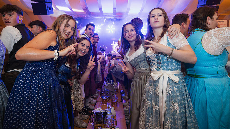 Die Partybilder vom Sonntag, 18. August, aus dem Festzelt Nothaft. Die Partybilder vom Sonntag, 18. August, aus dem Festzelt Nothaft.