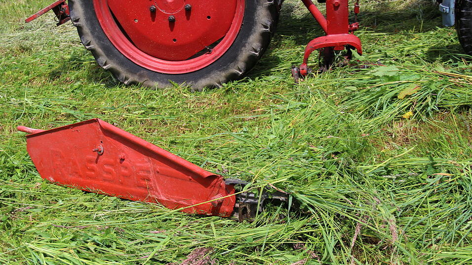 Balkenm&auml;her der Seppehuad-Freunde im Einsatz