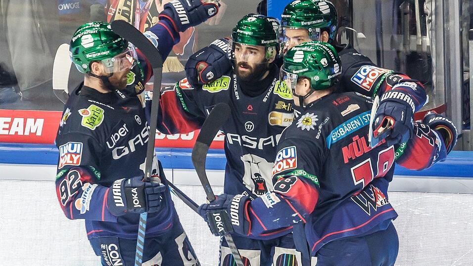 Die Eisb&auml;ren Berlin hatten auch im zweiten DEL-Finale gegen Mannheim mehrfach Grund zum Jubeln &ndash; hier nach dem 2:0 von Liam Kirk (2.v.l.).