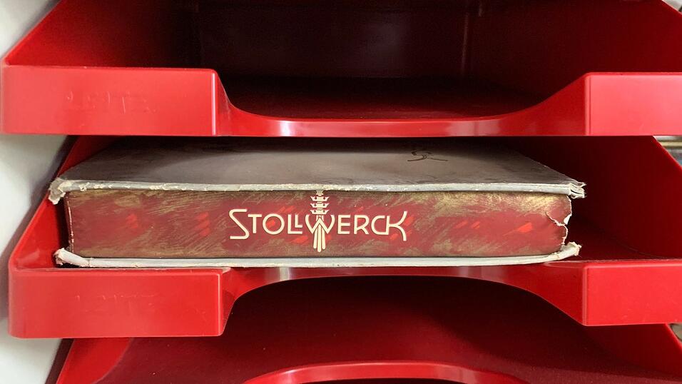 Alles hat seine Ordnung: Zur Sammlung geh&ouml;ren auch seltene Etiketten und Werbeartikel aus fr&uuml;heren Zeiten.