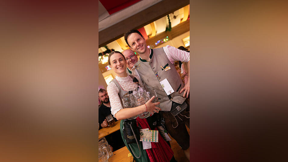 Die Partybilder vom Freitag, 15. August, aus dem Festzelt Krönner. Die Partybilder vom Freitag, 15. August, aus dem Festzelt Krönner.