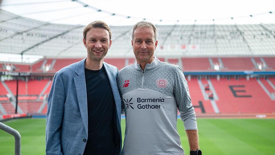 Kasper Hjulmand (r) und Simon Rolfes kennen sich schon länger.