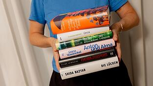 Sechs aus zwanzig: Die Shortlist beim Deutschen Buchpreis steht fest. Sechs aus zwanzig: Die Shortlist beim Deutschen Buchpreis steht fest.
