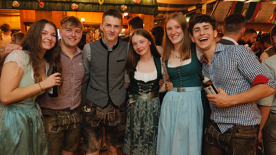 Die Partybilder vom Samstag, 10. August 2024, aus dem Festzelt Weckmann. Die Partybilder vom Samstag, 10. August 2024, aus dem Festzelt Weckmann.