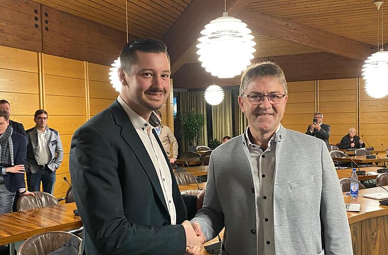 Trotz Niederlage bleibt die Fairness Trotz Niederlage bleibt die Fairness