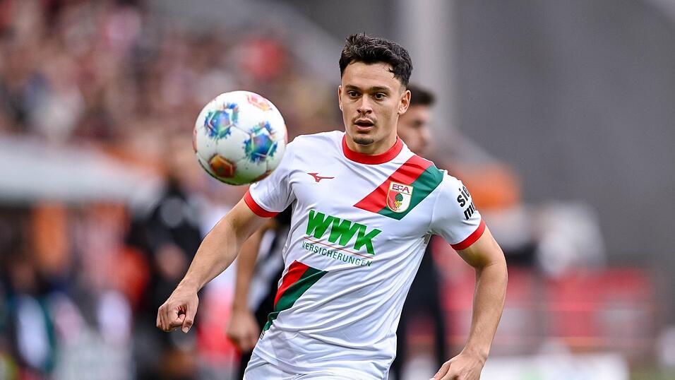 Offensivkraft Fabian Rieder ist weiter vom Augsburg Weg überzeugt. Offensivkraft Fabian Rieder ist weiter vom Augsburg Weg überzeugt.