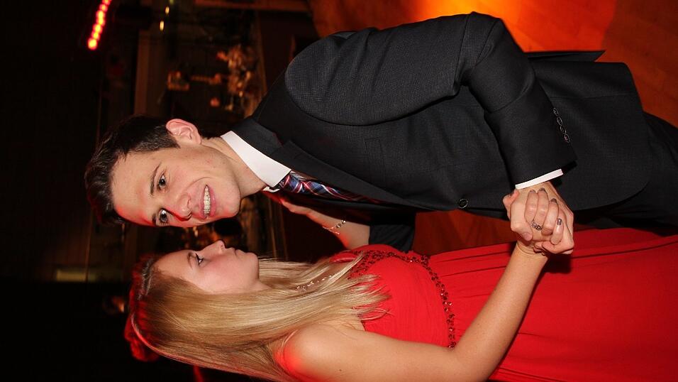 Die Bilder vom Abschlussball der Tanzschule Seidel in der Fraunhofer-Halle am 28. November. Die Bilder vom Abschlussball der Tanzschule Seidel in der Fraunhofer-Halle am 28. November.