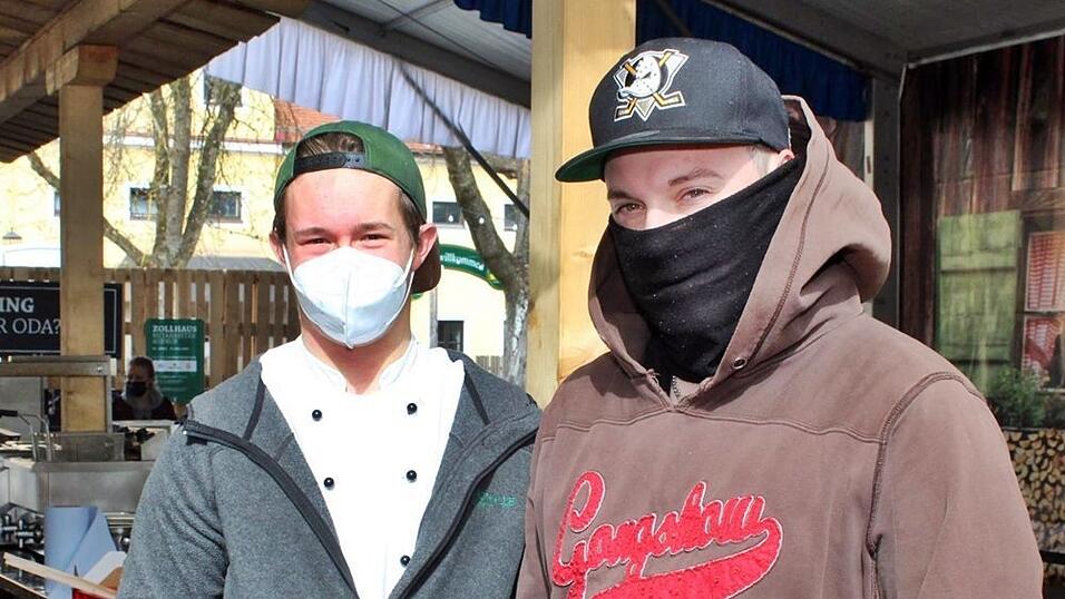 Zum Osterwochenende durfte sich das Personal des Dult Drive-In in Landshut über besondere Unterstützung freuen.