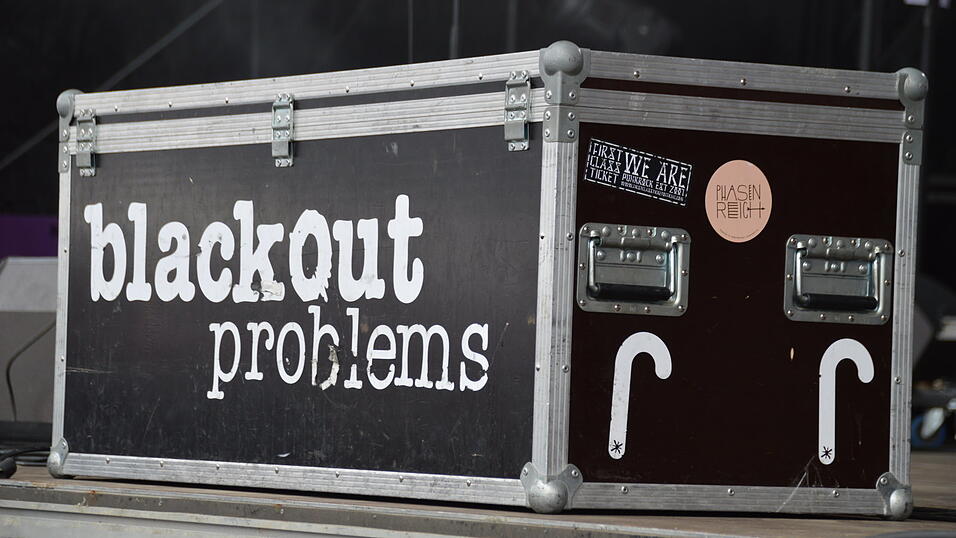 Das war am zweiten Tag des Pfings-Open-Airs in Salching auf dem Festivalgelände los. (Fotos: Florian Wende) Das war am zweiten Tag des Pfings-Open-Airs in Salching auf dem Festivalgelände los. (Fotos: Florian Wende)