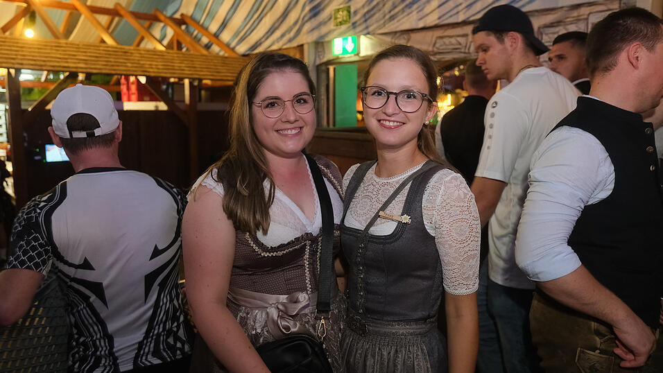 Die Partybilder vom Dienstag, 15. August 2023, aus dem Festzelt Wenisch. Die Partybilder vom Dienstag, 15. August 2023, aus dem Festzelt Wenisch.