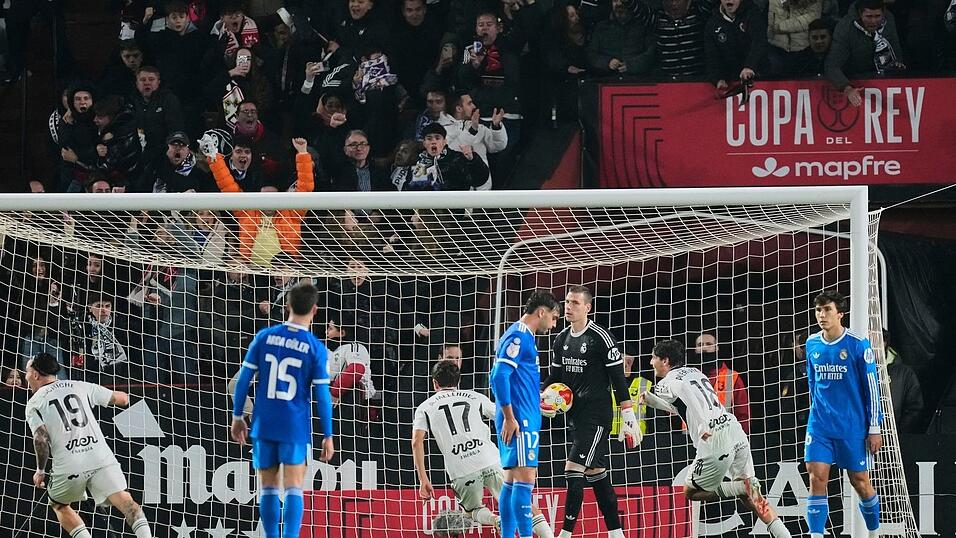 Zweitligist Albacete gelingt gegen Real Madrid die Pokal-Sensation.