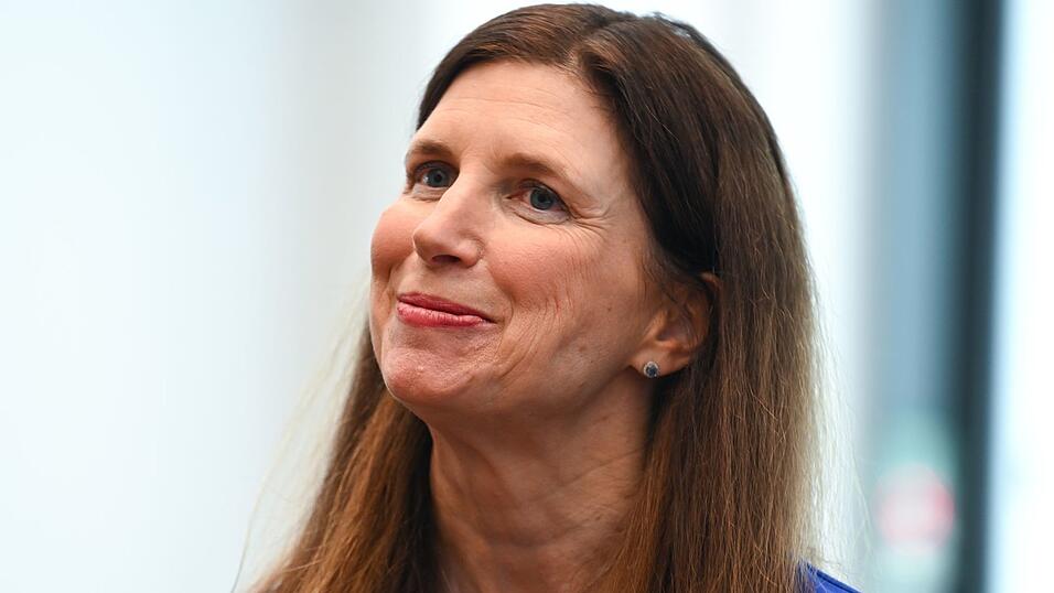 Wehrt sich seit Monaten gegen Begehrlichkeiten der Unicredit: Commerzbank-Chefin Bettina Orlopp. (Archivbild) Wehrt sich seit Monaten gegen Begehrlichkeiten der Unicredit: Commerzbank-Chefin Bettina Orlopp. (Archivbild)