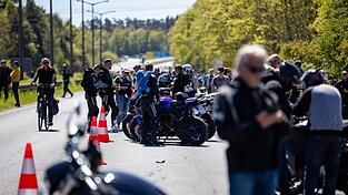 Allj&auml;hrlich versammelt sich am 1. Mai eine f&uuml;nfstellige Zahl von Motorradfahrern in N&uuml;rnberg.