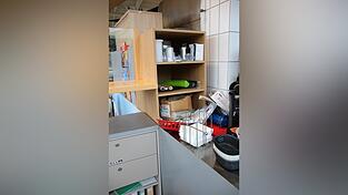 Unbekannte sind in der Nacht auf Montag in das Lamer Osserbad eingebrochen und haben dort alle Räume durchwühlt.