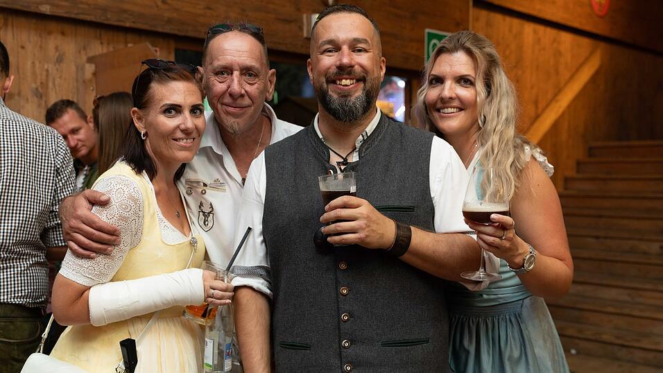 Die Partybilder vom Samstag, 8. August, aus dem Festzelt Weckmann. Die Partybilder vom Samstag, 8. August, aus dem Festzelt Weckmann.
