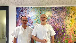 Chefarzt und &Auml;rztlicher Direktor Dr. med. Dionys Daller (l.) und Chefarzt Dr. med. Mathias Grohmann haben sich mit uns in der Klinik Bogen getroffen und &uuml;ber deren m&ouml;gliche Zukunft gesprochen.