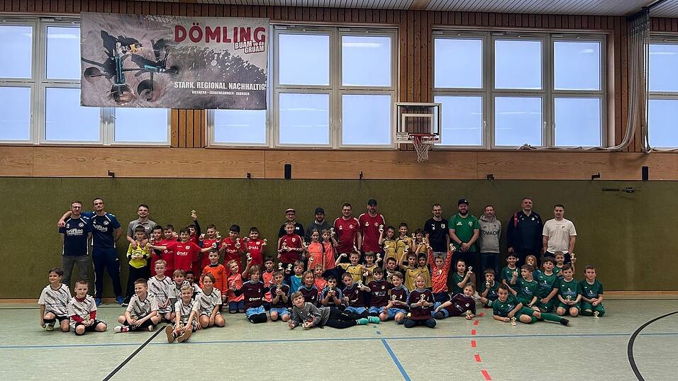 Alle Teilnehmer am Dömling-Cup konnten sich am Ende als Sieger fühlen. Alle Teilnehmer am Dömling-Cup konnten sich am Ende als Sieger fühlen.