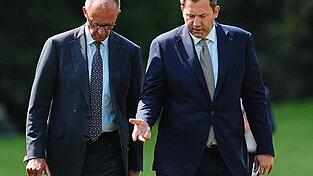 Bundeskanzler Friedrich Merz (l.) und sein Vizekanzler und Finanzminister Lars Klingbeil müssen sich zusammenraufen. Angesichts weiterer Landtagswahlen ist nicht sicher, ob ihr verabredeter Reformkurs kommen wird. Bundeskanzler Friedrich Merz (l.) und sein Vizekanzler und Finanzminister Lars Klingbeil müssen sich zusammenraufen. Angesichts weiterer Landtagswahlen ist nicht sicher, ob ihr verabredeter Reformkurs kommen wird.