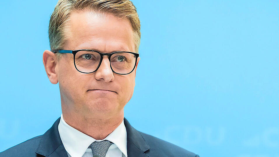 Inmitten der größten Umwälzungen seit vielen Jahren übernimmt Carsten Linnemann das Gesundheitsministerium. Inmitten der größten Umwälzungen seit vielen Jahren übernimmt Carsten Linnemann das Gesundheitsministerium.