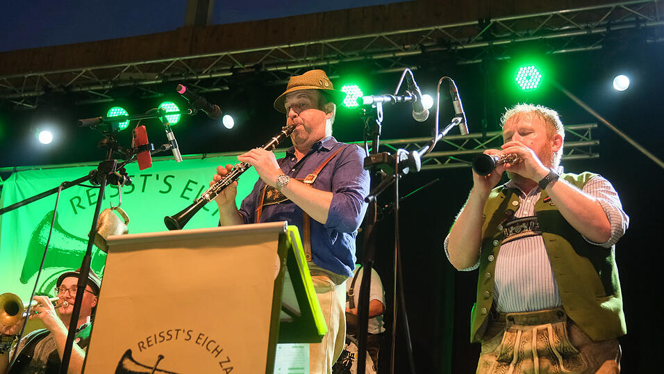 Die Partybilder vom Dienstag, 15. August 2023, aus dem Festzelt Weckmann.