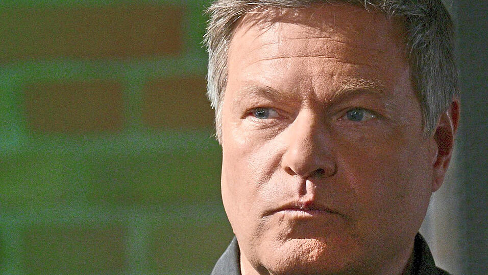 Robert Habeck gibt in der Talkshow von Markus Lanz wohl seine letzte Vorstellung. An eine Zukunft in der Politik denke er erst einmal nicht, sagt der ehemalige Grünen-Star. Robert Habeck gibt in der Talkshow von Markus Lanz wohl seine letzte Vorstellung. An eine Zukunft in der Politik denke er erst einmal nicht, sagt der ehemalige Grünen-Star.