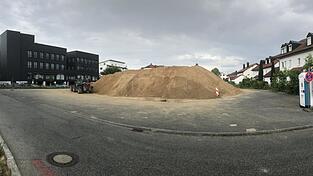 Paradebeispiel f&uuml;r den Bau-Turbo: ein Grundst&uuml;ck am Malzm&uuml;hlweg, auf dem jetzt 36 Wohnungen entstehen.