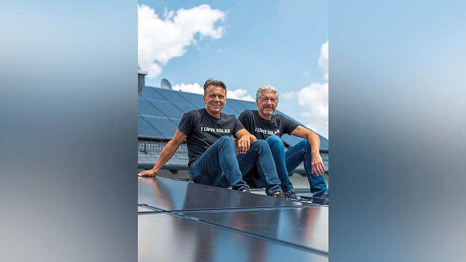 Peter Knuth (l.) und Stefan Jakob sind Geschäftsführer von Enerix in Regensburg. Der PV-Monteur hat ein bundesweites Franchise-Netz.