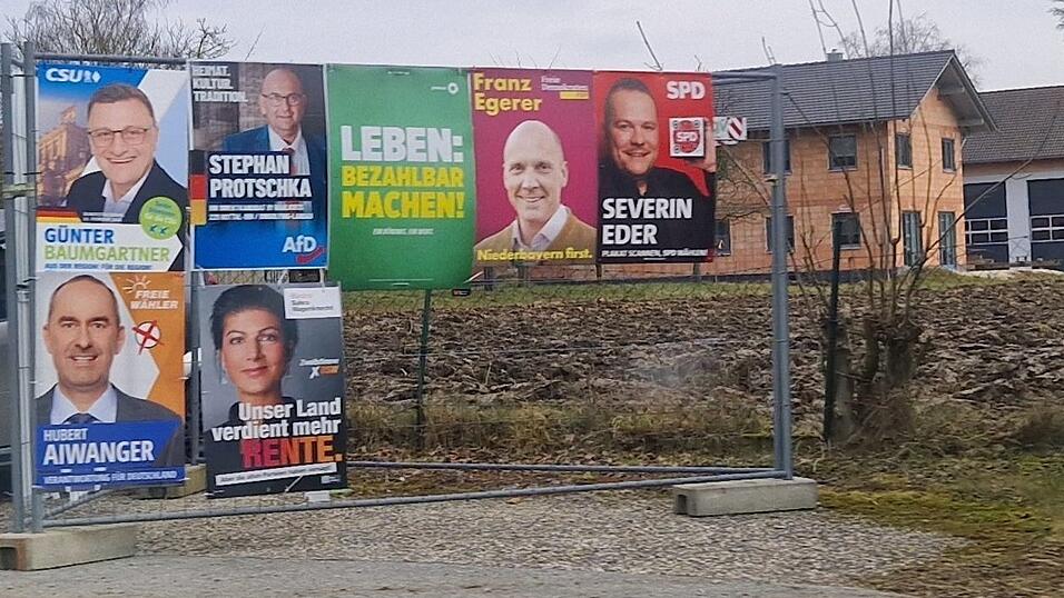 Solche Bauzaundreiecke wie hier in Eichendorf wird es auch in Zukunft nicht in Wallersdorf geben: Das war das Ergebnis der Marktratssitzung am Montag.