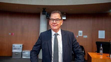 Der CSU-Politiker Gerd Müller ist als Unido-Generaldirektor bestätigt worden Der CSU-Politiker Gerd Müller ist als Unido-Generaldirektor bestätigt worden