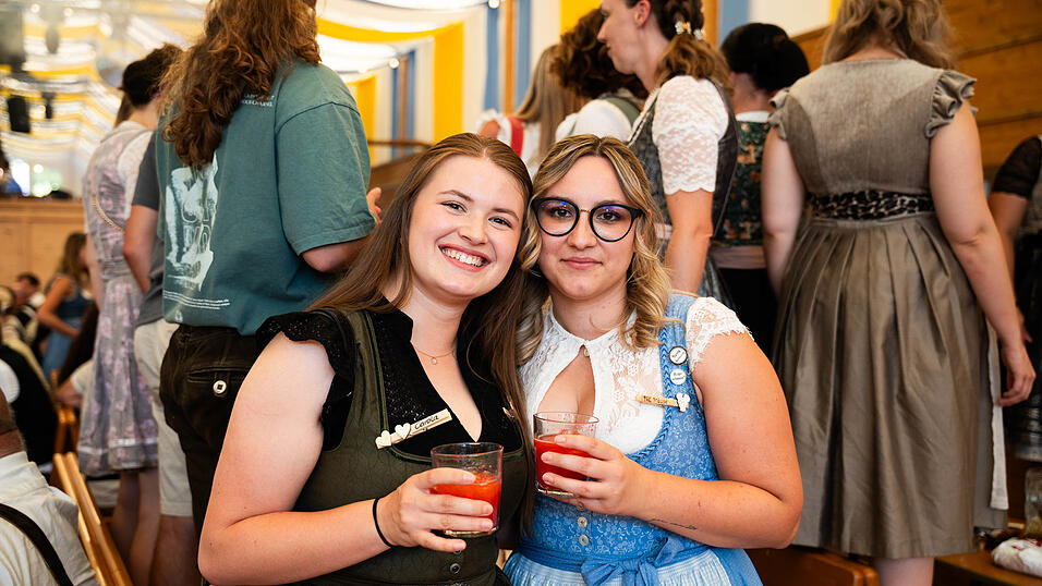 Die Partybilder vom Freitag, 14. August, aus dem Festzelt Reisinger. Die Partybilder vom Freitag, 14. August, aus dem Festzelt Reisinger.