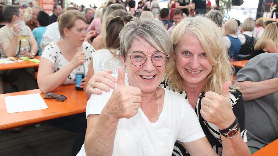 Zur Musik von Headless wurde ausgelassen gefeiert.