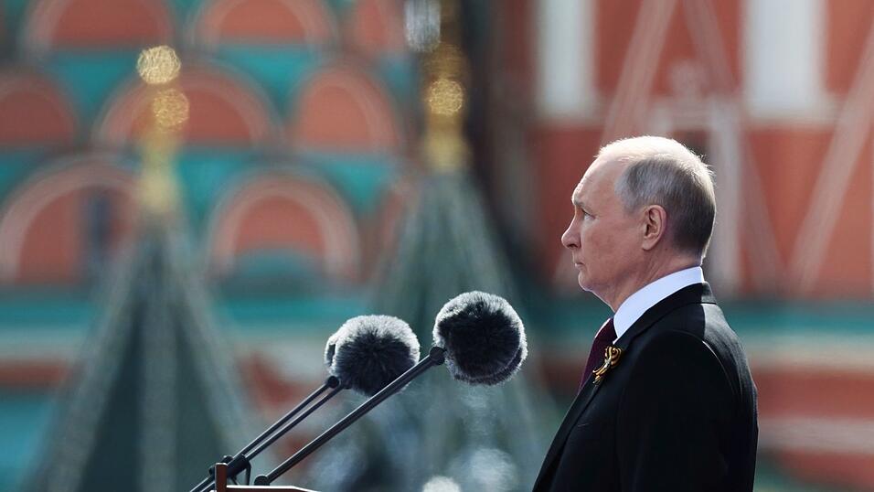 Die Milit&auml;rparade auf dem Roten Platz verl&auml;uft f&uuml;r Putin diesmal anders als gewohnt. (Archivbild)
