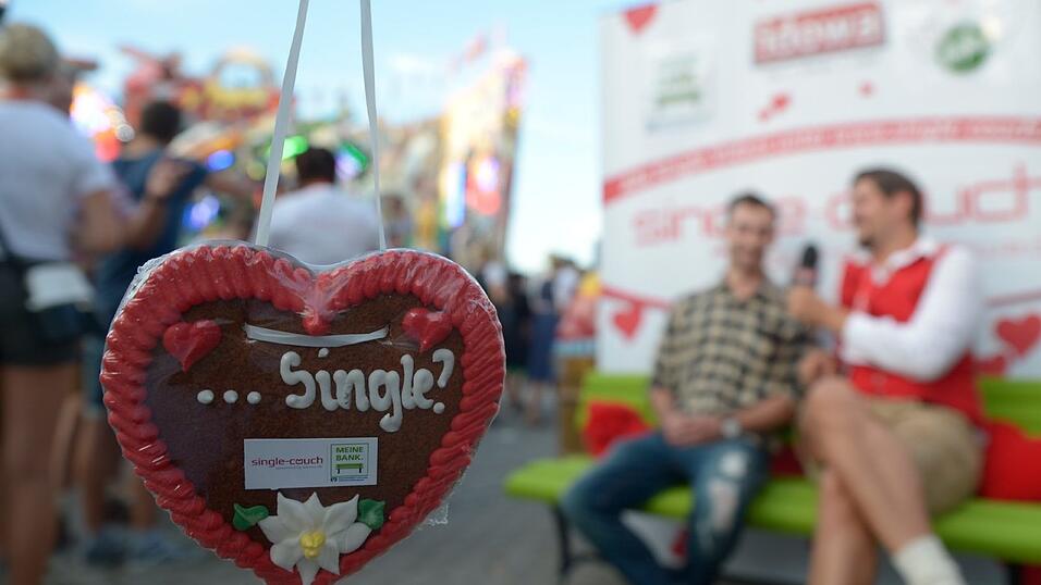 Wer wird Miss und Mister Single-Couch 2017?