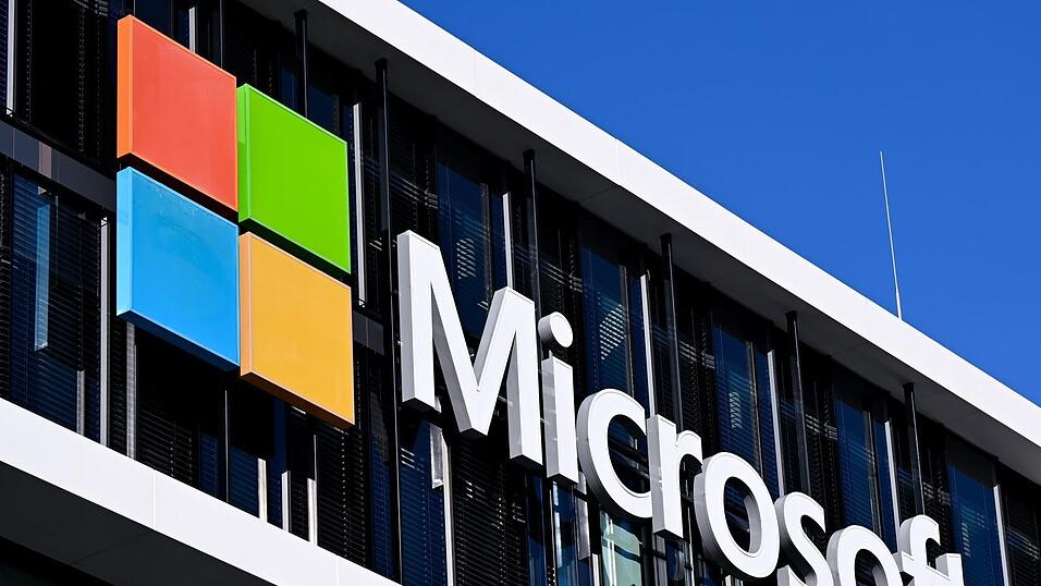 In der M&uuml;nchner Zentrale von Microsoft ist der Freistaat Bayern ein gerngesehener Kunde. Jahr f&uuml;r Jahr &uuml;berweist die Staatsregierung viele Millionen f&uuml;r die Nutzung der Produkte in der Verwaltung. (Illustration)