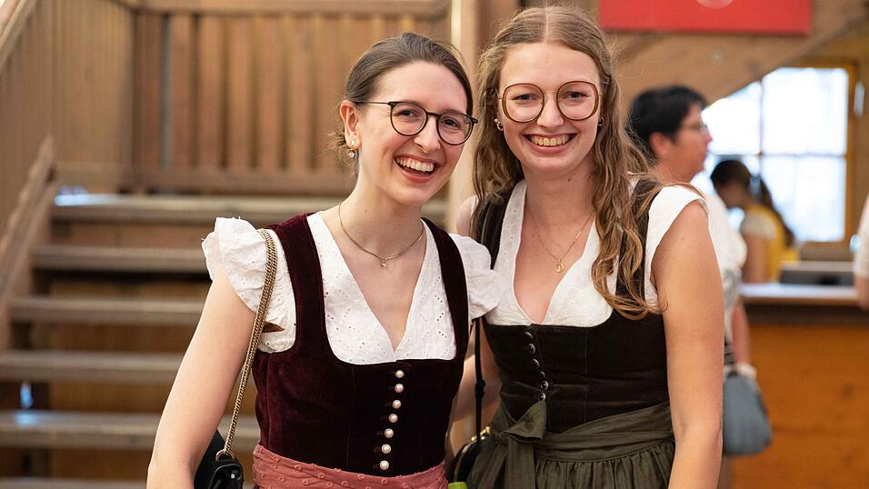 Die Partybilder vom Freitag, 7. August, aus dem Festzelt Krönner. Die Partybilder vom Freitag, 7. August, aus dem Festzelt Krönner.