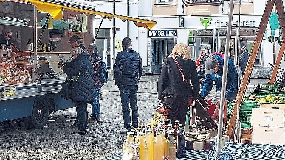 Von Nudeln bis zum frischgepressten Orangen-/Apfelsaft.