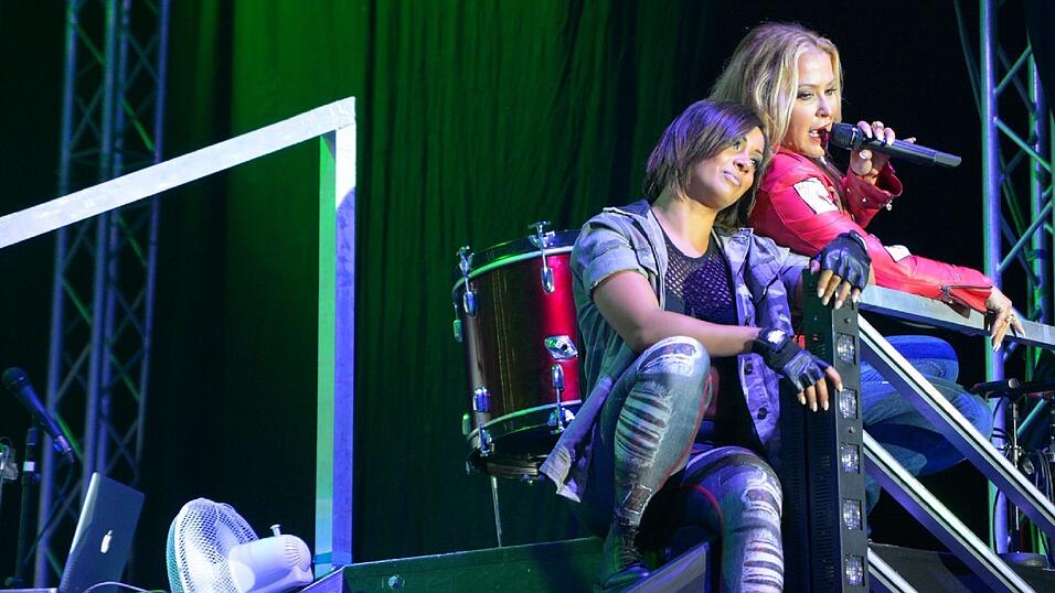 Anastacia rockte das Bluetone-Zelt. Anastacia rockte das Bluetone-Zelt.