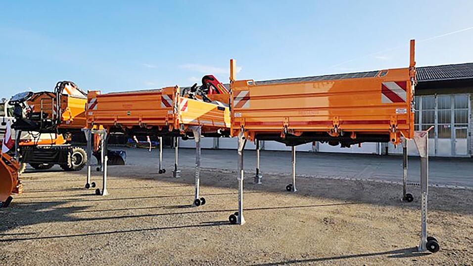 Drei Wechselbrücken erlauben unterschiedliche Einsatzgebiete. Drei Wechselbrücken erlauben unterschiedliche Einsatzgebiete.