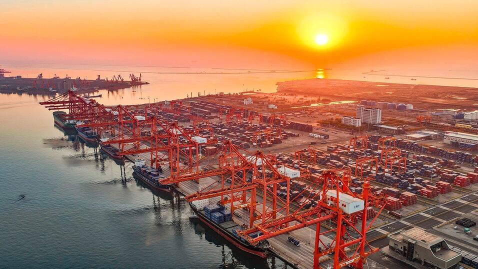 Chinas Industrie kommt nicht in Schwung. (Archivbild) Chinas Industrie kommt nicht in Schwung. (Archivbild)