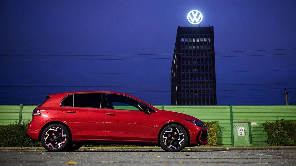 Der Spardruck bei VW wirkt sich auf die Entwicklung des Golfs aus. (Archivbild) Der Spardruck bei VW wirkt sich auf die Entwicklung des Golfs aus. (Archivbild)