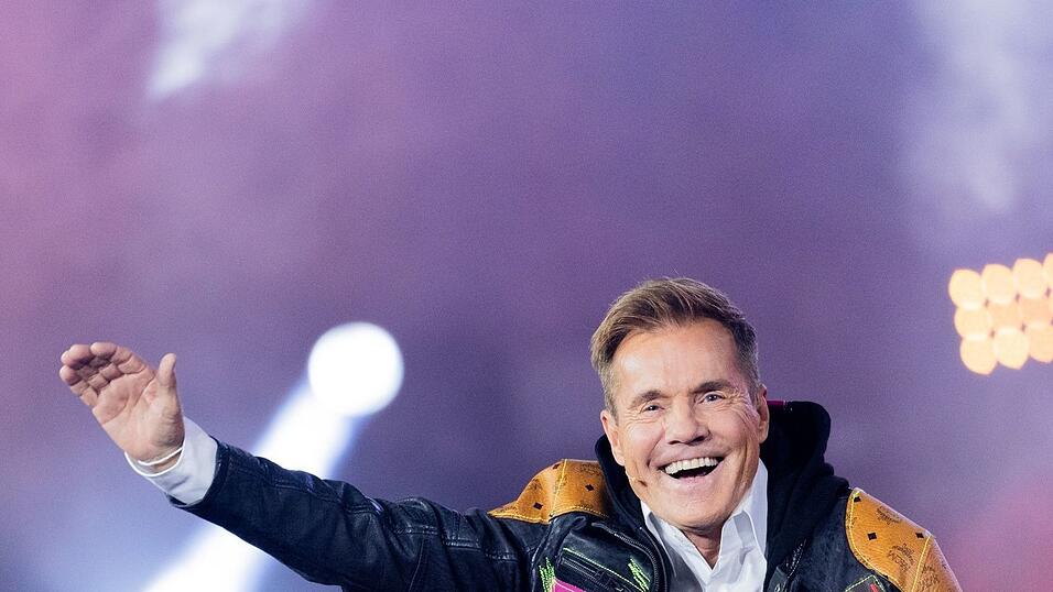 Dieter Bohlen (72) hat eigenen Worten zufolge seinem früheren Modern-Talking-Kollegen Thomas Anders (63) ein Angebot zur erneuten Zusammenarbeit gemacht. (Archivbild) Dieter Bohlen (72) hat eigenen Worten zufolge seinem früheren Modern-Talking-Kollegen Thomas Anders (63) ein Angebot zur erneuten Zusammenarbeit gemacht. (Archivbild)