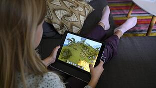 Sogar in an sich harmlosen Spielen wie &bdquo;Minecraft&ldquo; k&ouml;nnen sich extremistische Inhalte verstecken. (Symbolbild)