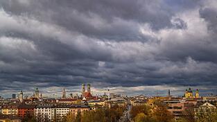 Immobilienpreise und Wohnkosten in M&uuml;nchen sind laut Immobilienverband Deutschland S&uuml;d erheblich teurer als in Stuttgart.