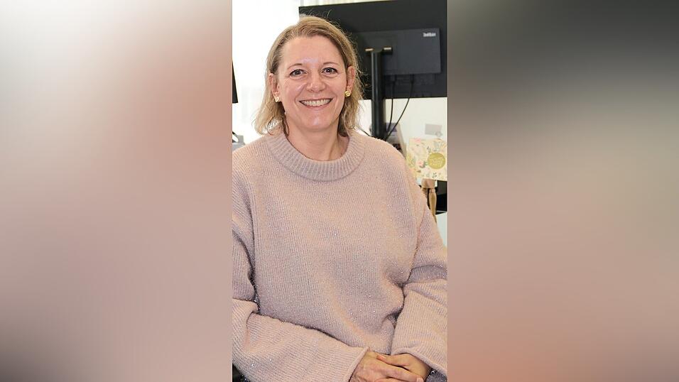 Sigrid Paper hat auch eine therapeutische Zusatzausbildung in Traumatherapie. Auch davon kommt ihr in ihrem Beruf einiges zugute.