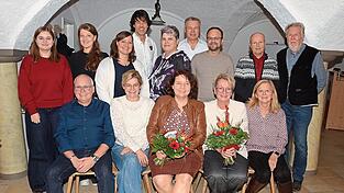 Eine starke Gemeinderatsliste mit viel Frauen-Power. Ruth Müller (sitzend, 3.v.l.) mit den Gemeinderatskandidaten der SPD Buch.