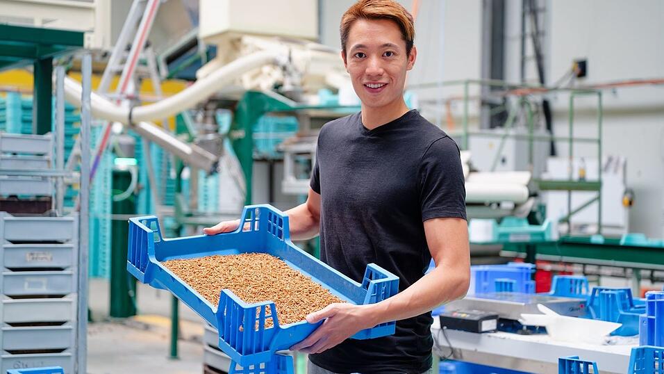 Mit der Idee, Insekten zur Lebensmittelproduktion zu züchten, hatte Gia Tien Ngo einst gegründet. Mit der Idee, Insekten zur Lebensmittelproduktion zu züchten, hatte Gia Tien Ngo einst gegründet.