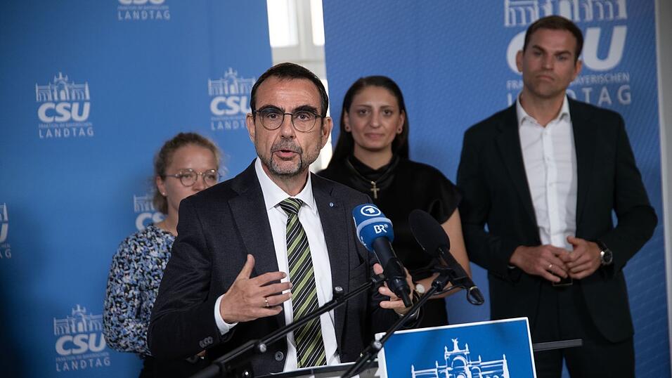 CSU-Fraktionschef Holetschek will die Jugend stärker in den Fokus der Politik rücken.