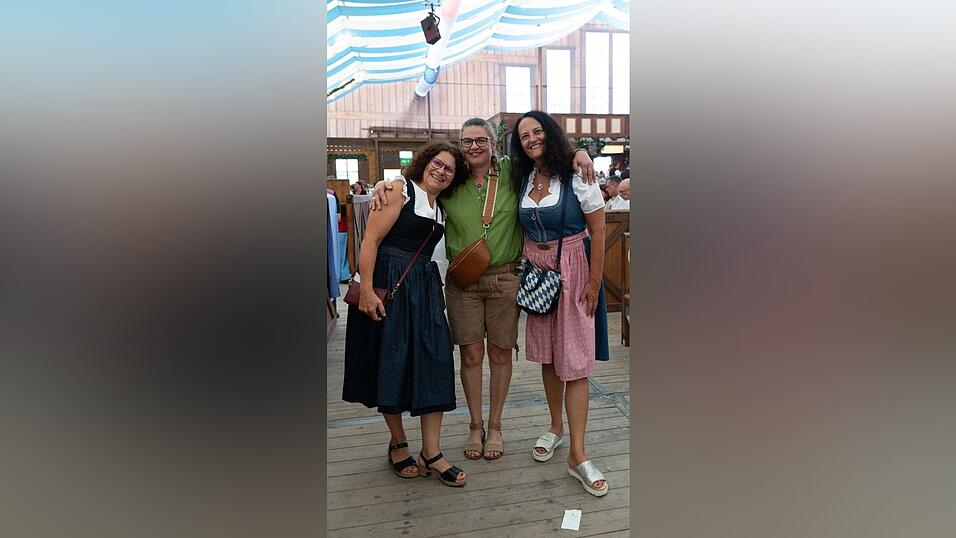 Die Partybilder vom Montag, 10. August, aus dem Festzelt Wenisch. Die Partybilder vom Montag, 10. August, aus dem Festzelt Wenisch.