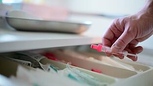 Bayerns Gesundheitsministerin Judith Gerlach (CSU) verweist auf die HIV-Testwochen, die die Testbereitschaft der Bürgerinnen und Bürger erhöhen sollen. (Symbolbild)